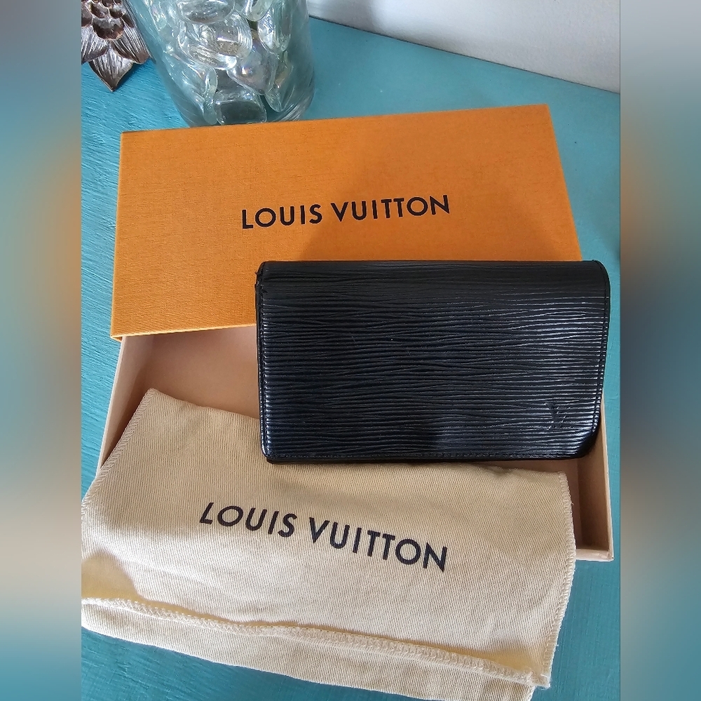 Louis Vuitton Epi Leather Porte Monnaie Billets Tressor Wallet